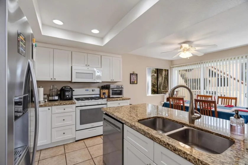 345 N Melrose Drive #H photo 10