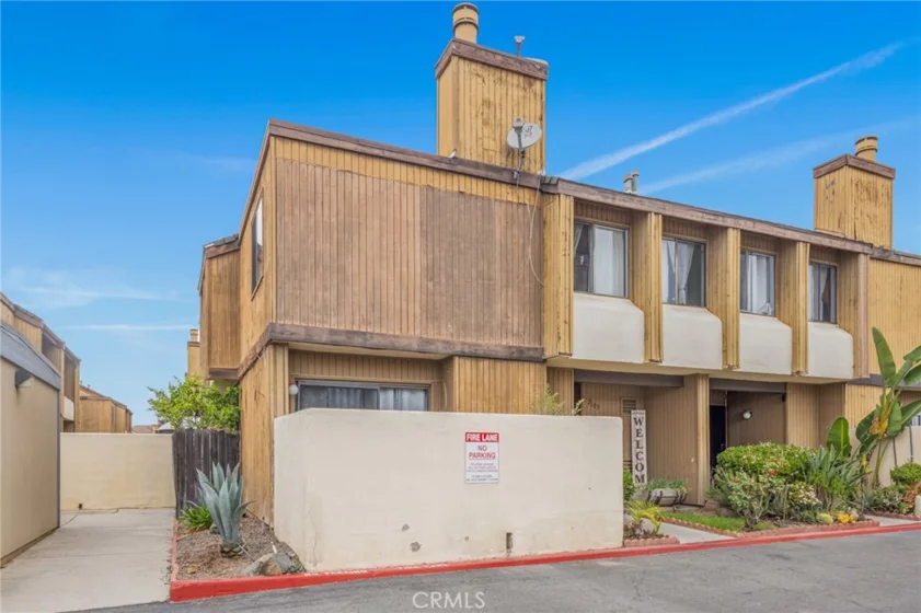 1381 S Walnut #2105 photo 30