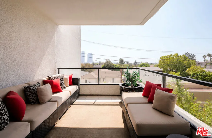 10350 Wilshire Boulevard #404 photo 14