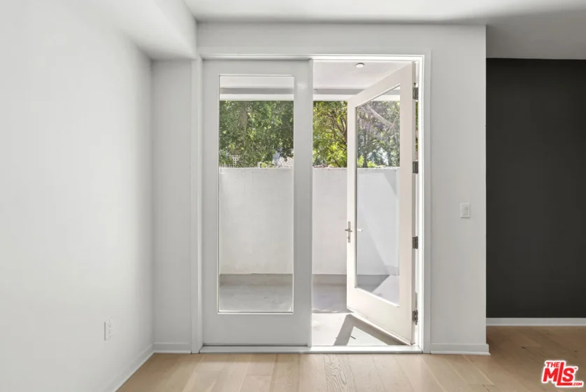4240 Laurel Canyon Boulevard #105 photo 9