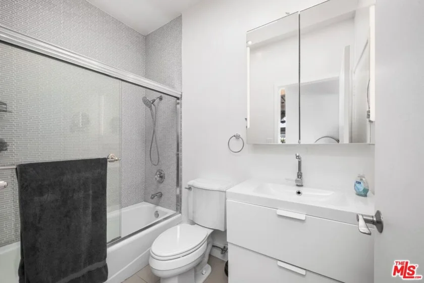 12001 Goshen Avenue #303 photo 10