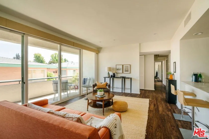 960 San Pasqual Street #203 photo 3
