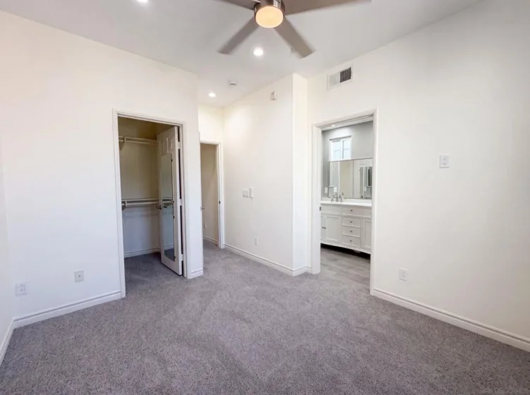 4099 Peninsula photo 18