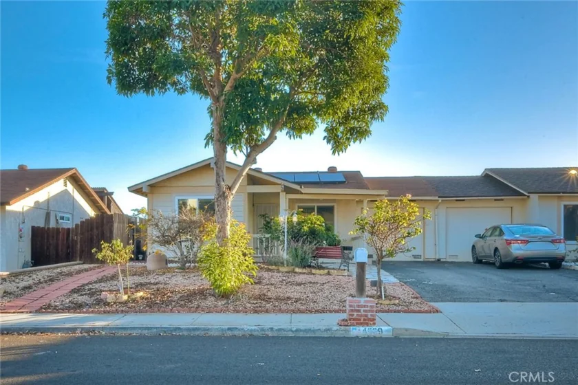 4539 Sunrise photo 1
