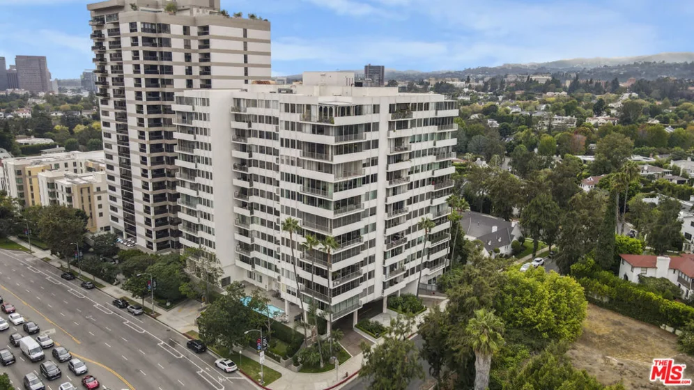 10433 Wilshire Boulevard #808 photo 19