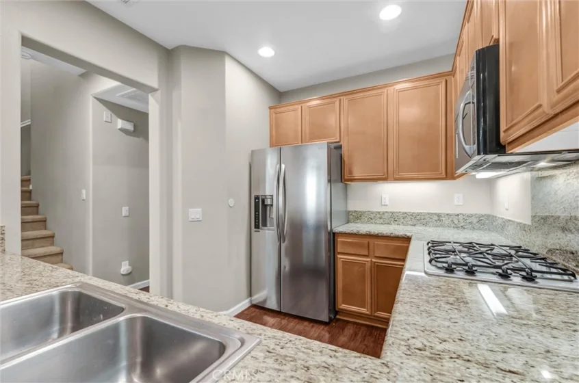 40274 Rosewell Court photo 8