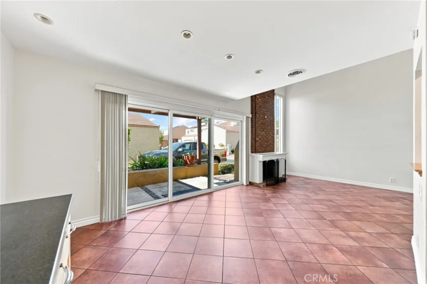 4725 Cardena photo 10