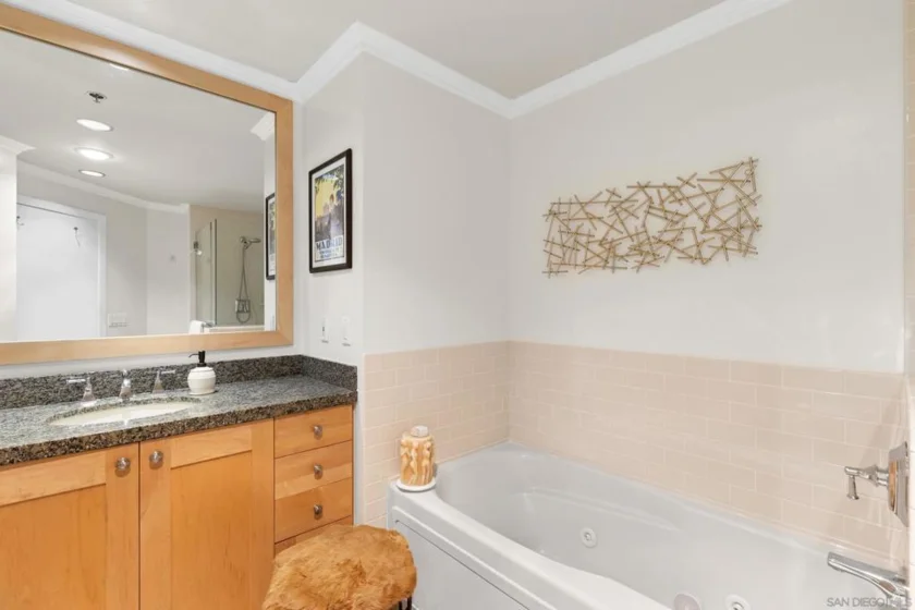 700 W Harbor Drive #1502 photo 13