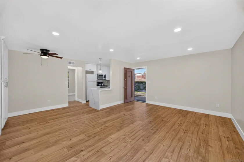 8318 Panorama Ridge Court photo 14