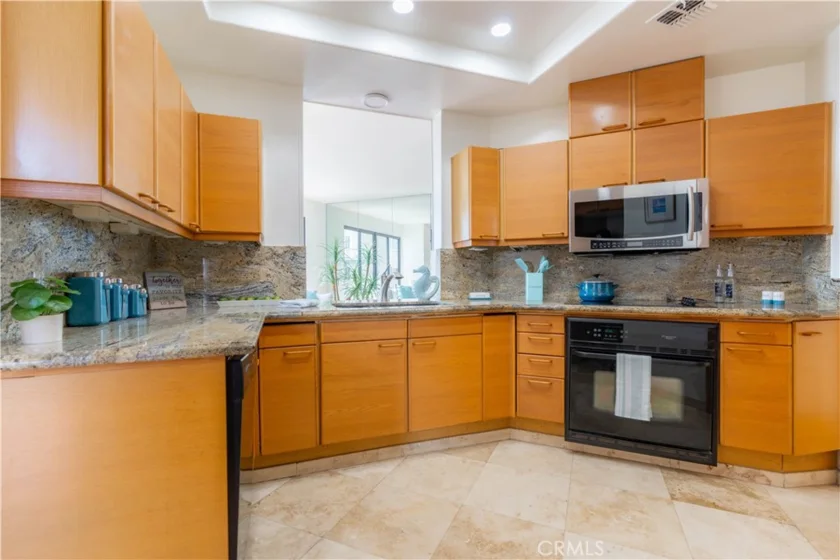 1310 E Ocean #401 photo 23