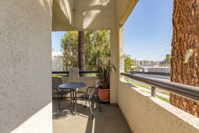 5515 Canoga Avenue #105 photo 18