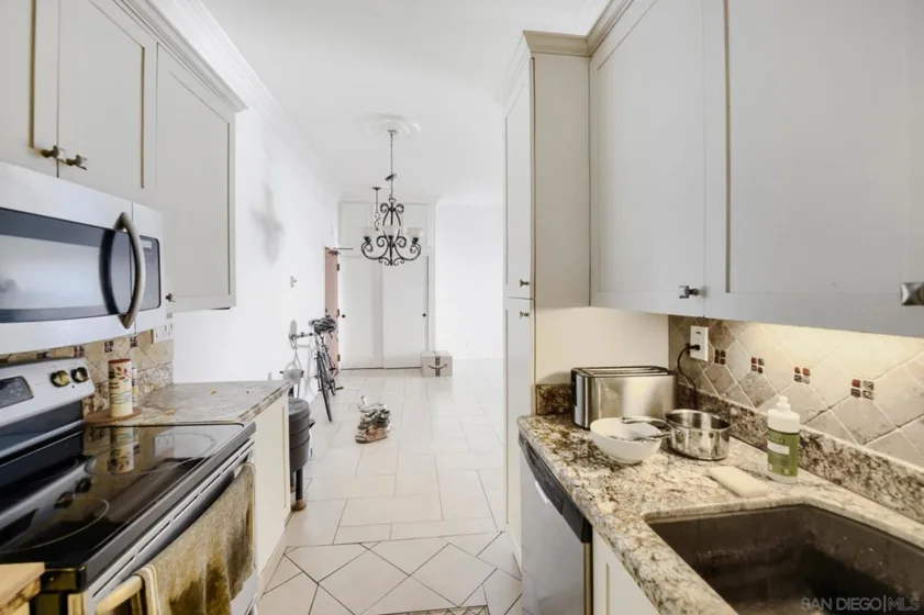 8328 Regents Road #2F photo 8