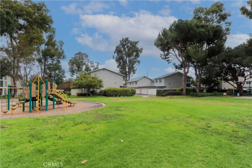 2713 W Northwood photo 32