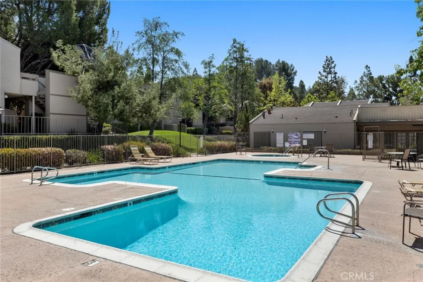 3046 Associated Road #44 photo 19