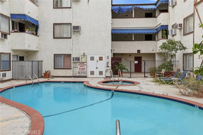 18530 Hatteras Street #337 photo 28