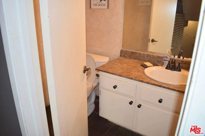 1711 Grismer Avenue #63 photo 25