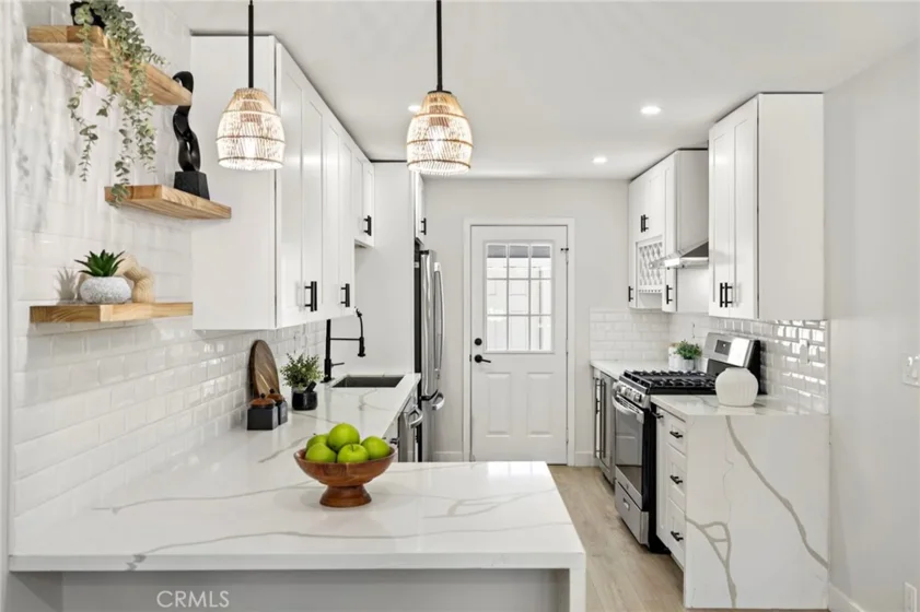 108 Danbury photo 7