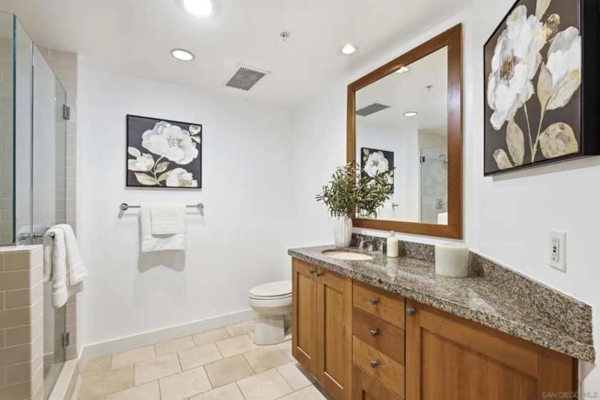 700 W Harbor Drive #608 photo 23