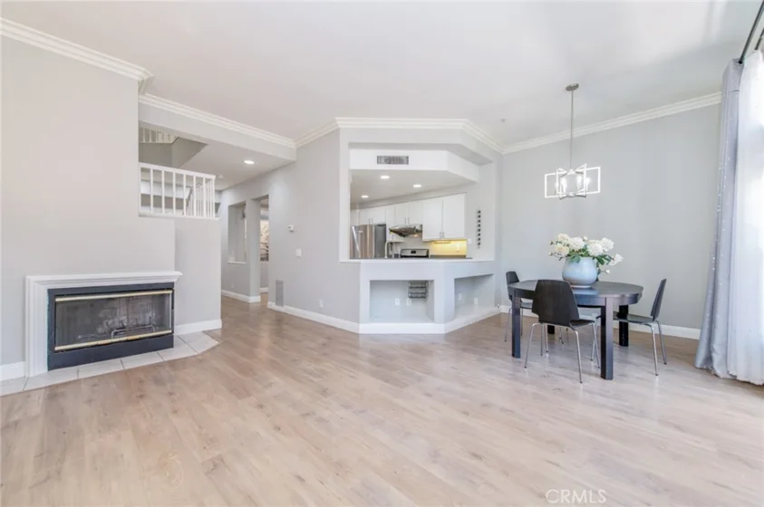 2645 Dunstan photo 6