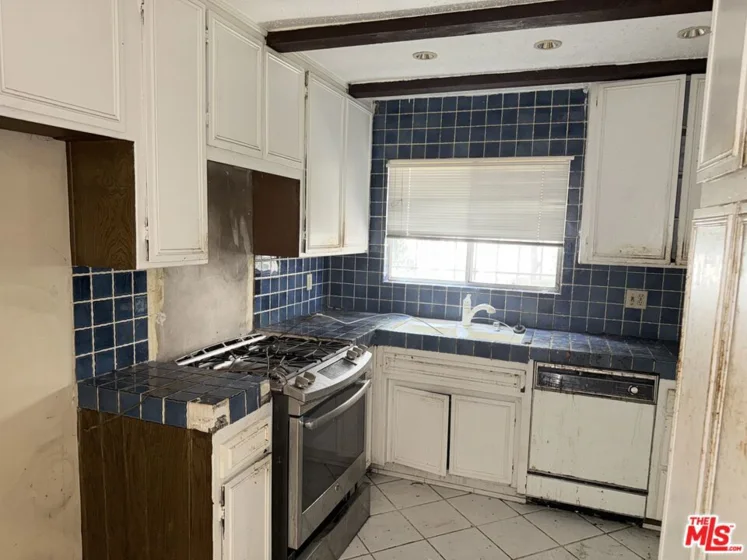 1849 Greenfield Avenue #106 photo 8