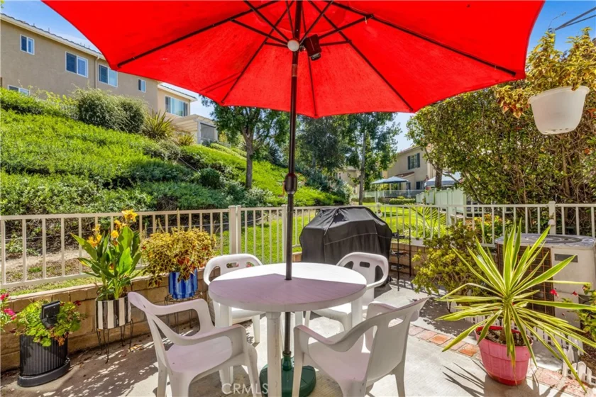 27408 Hyatt Court photo 41