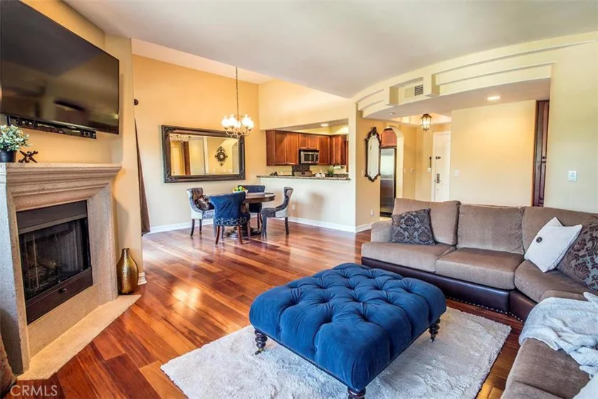 4202 Whitsett Avenue #301 photo 1