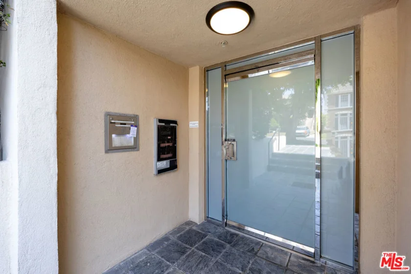1872 Midvale Avenue #205 photo 37