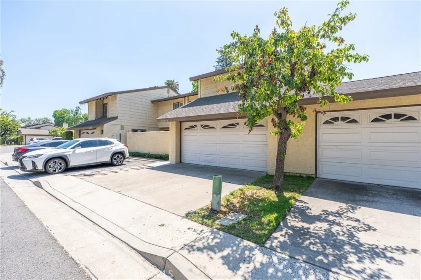 2620 N Tustin Avenue #F photo 24