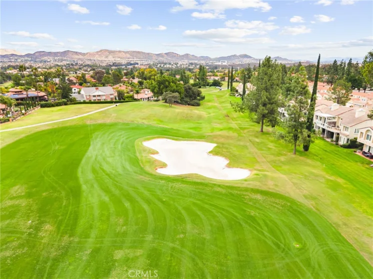 38521 Glen Abbey photo 4