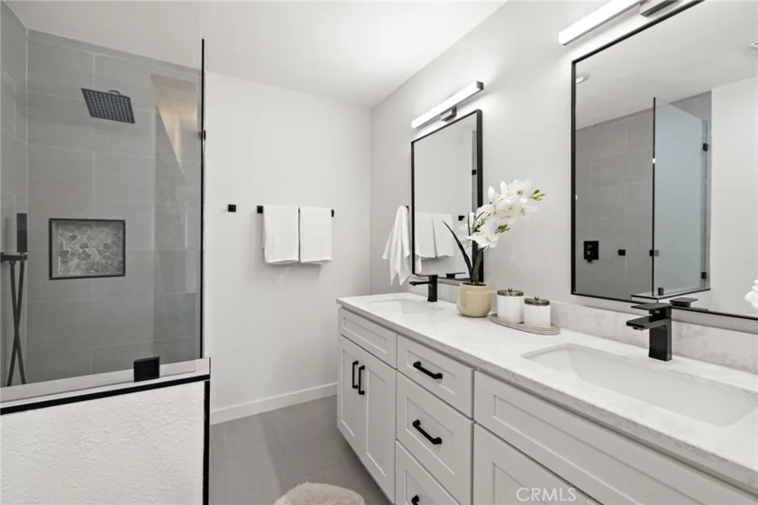 2501 S El Camino Real #309 photo 20