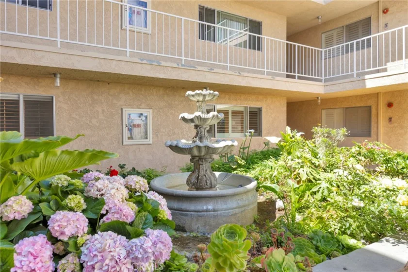 1311 S Grand #10 photo 20