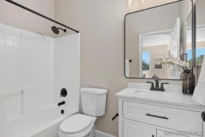 6004 Paseo Salinero photo 13