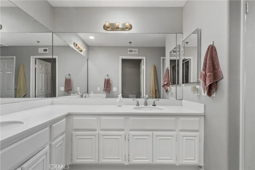 415 Townsquare Lane #308 photo 21