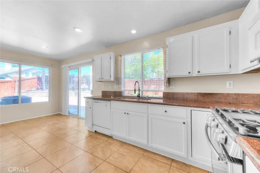 523 Towergrove photo 15