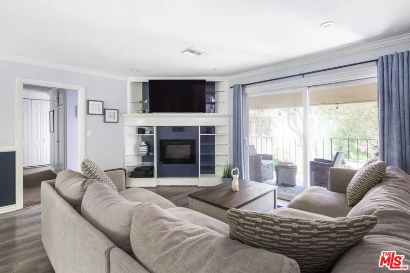 11138 Aqua Vista Street #63 photo 1