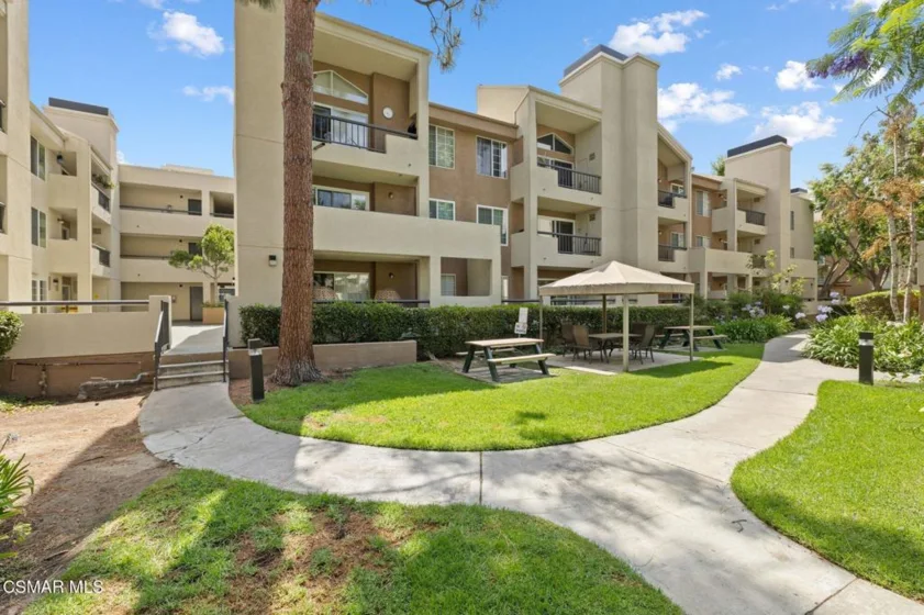 21400 Burbank Boulevard #306 photo 14