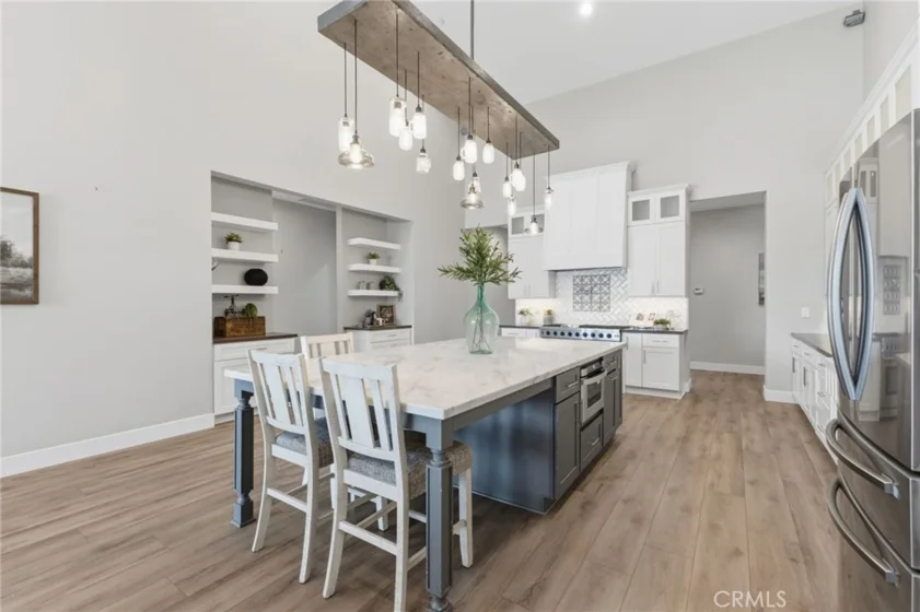 24940 Hayes photo 3