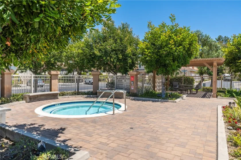 8567 E Tioga photo 33
