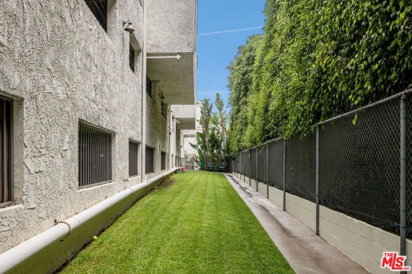1230 Horn Avenue #728 photo 20