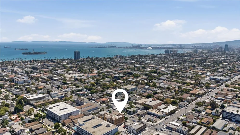 384 Redondo Avenue #401 photo 36