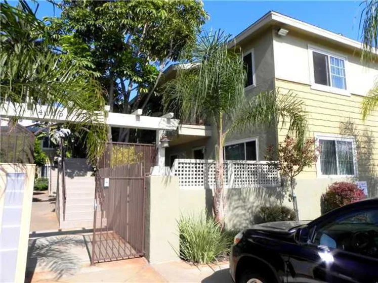 4173 Mississippi Street photo 1