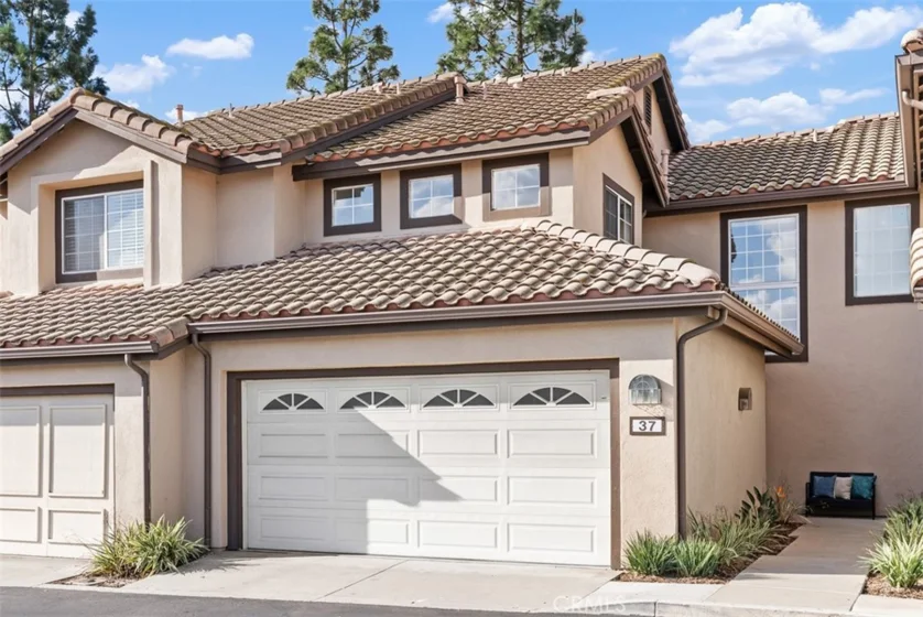 37 Meadowbrook photo 1