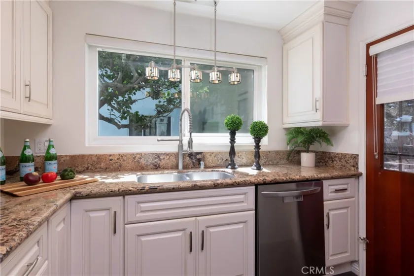 1014 E Carson Street #7 photo 15