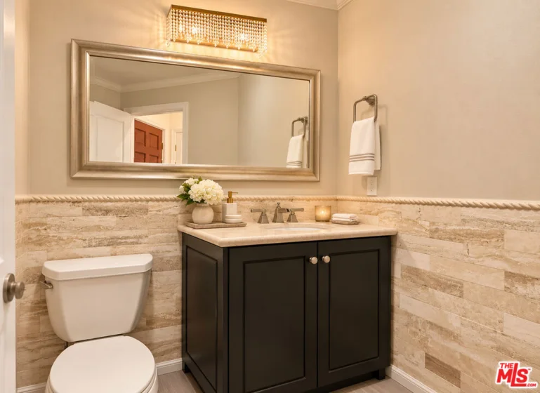 1010 N Curson Avenue #109 photo 8