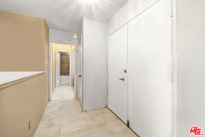 5651 Sumner Way #203 photo 11