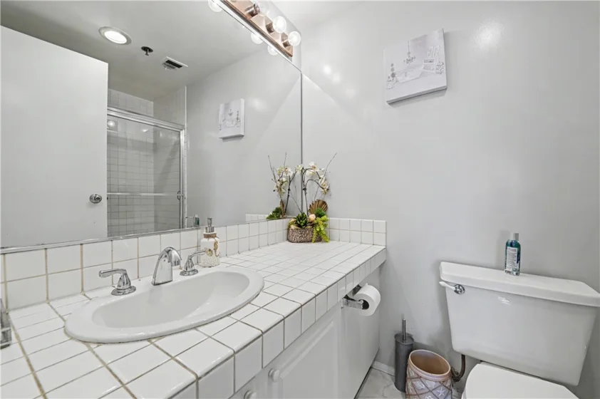 525 E Seaside Way #1109 photo 34