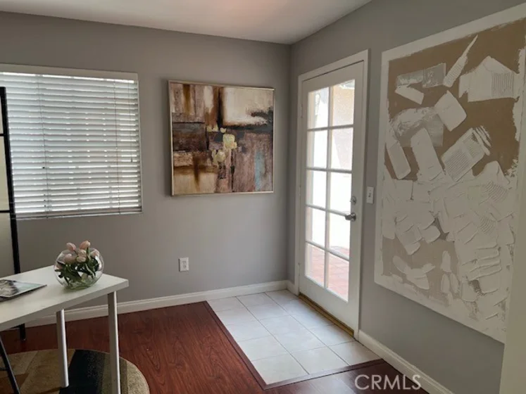 707 S Chapel Avenue photo 8