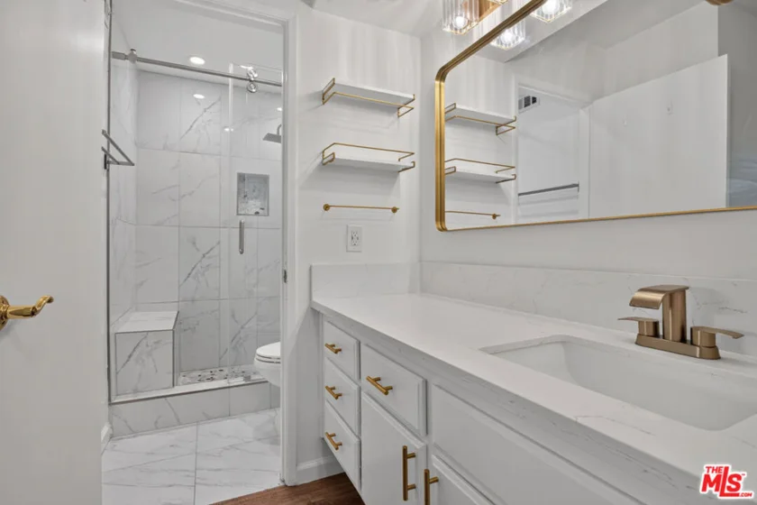 6716 Clybourn Avenue #147 photo 18