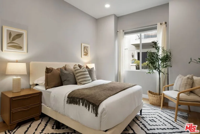 4060 Glencoe Avenue #307 photo 11