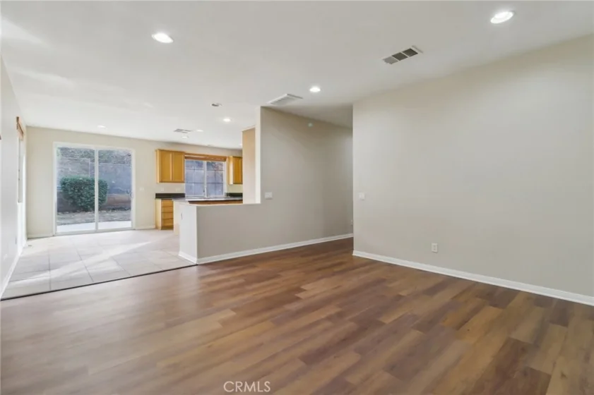 27741 Elderberry Street photo 9